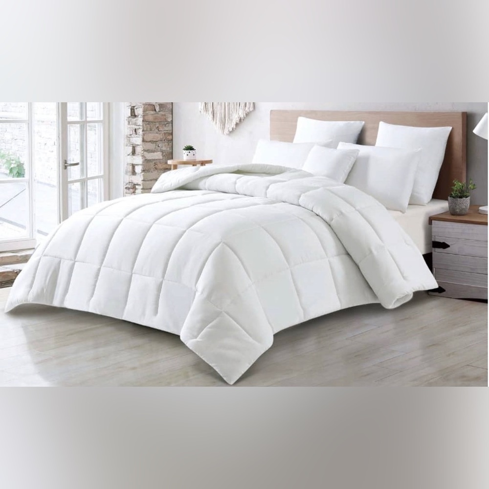 King Bed in a Bag 6-Pieces White Ultra-Soft Cloud Fluffy Plush Comforter Set.
